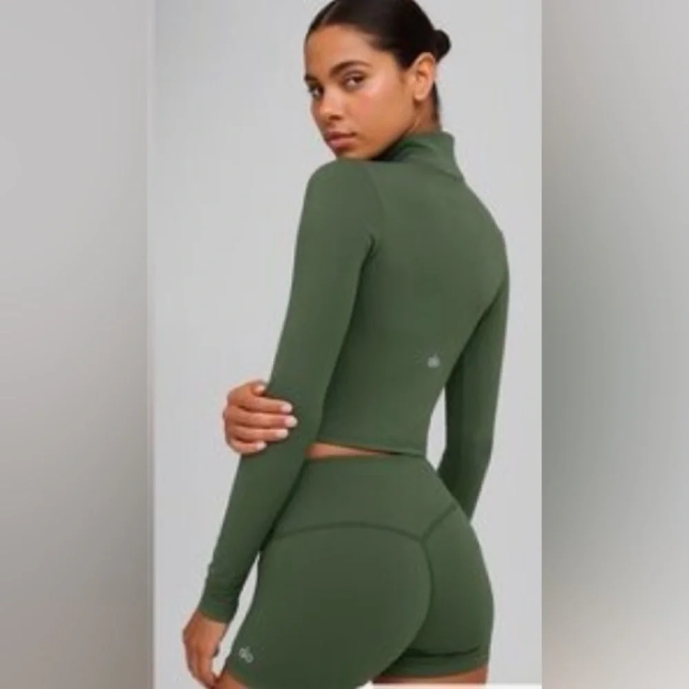 ALO Yoga Softsculpt Precision 1/4 Zip Long Sleeve Clover Green Size XS